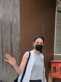 karishma Tanna Pictures